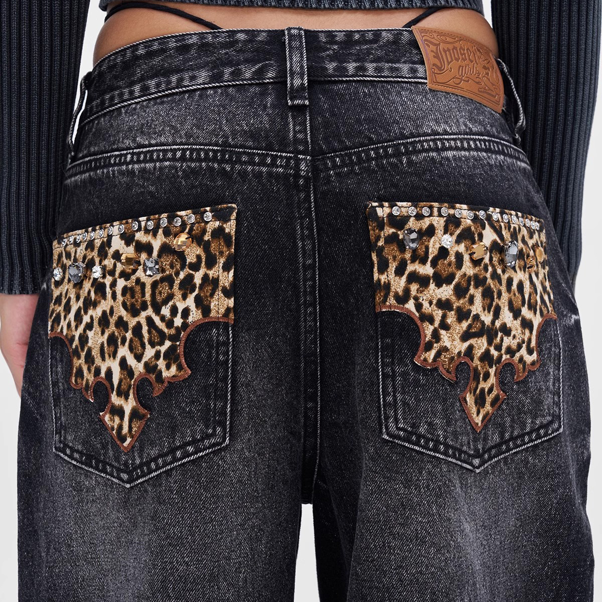 Custom Washed Leopard Print Jeans Trousers Manufacturer (3)